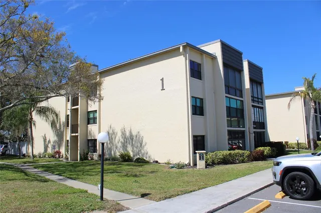 $1,850 | 14130 Rosemary Lane, Unit 1305, Largo, FL 33774