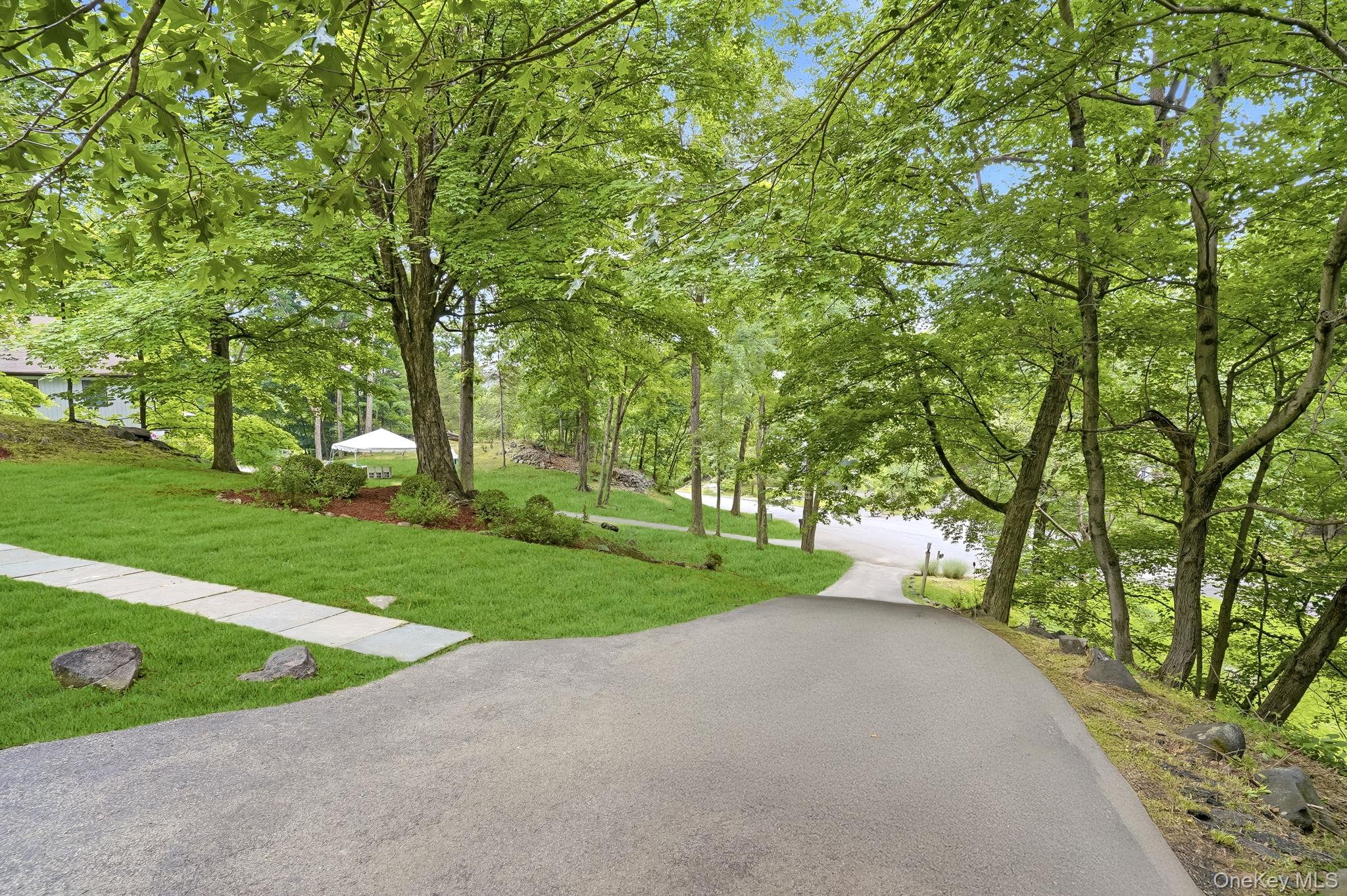 43 Powder Horn Road Cortlandt Manor, NY 10567 - Photo 34 of 35