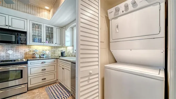 $819,000 | 1564 Stickney Point Road, Unit 303, Sarasota, FL 34231