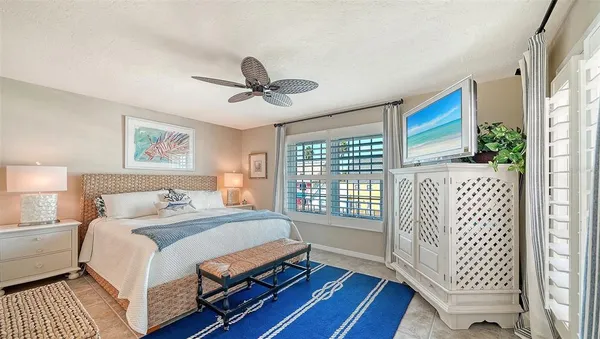 $819,000 | 1564 Stickney Point Road, Unit 303, Sarasota, FL 34231