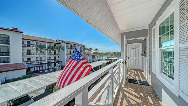 $819,000 | 1564 Stickney Point Road, Unit 303, Sarasota, FL 34231