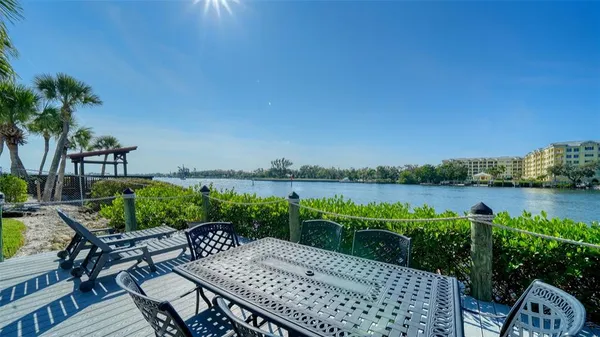 $819,000 | 1564 Stickney Point Road, Unit 303, Sarasota, FL 34231
