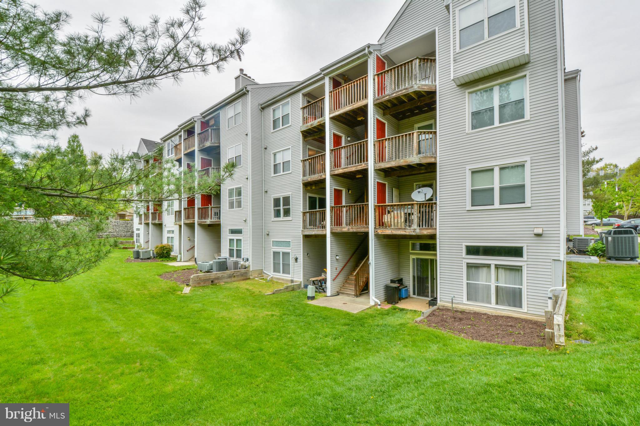 10 F Fallen Tree Court, Unit 206 Baltimore, MD 21227 - Photo 19 of 20 Exterior (Rear)