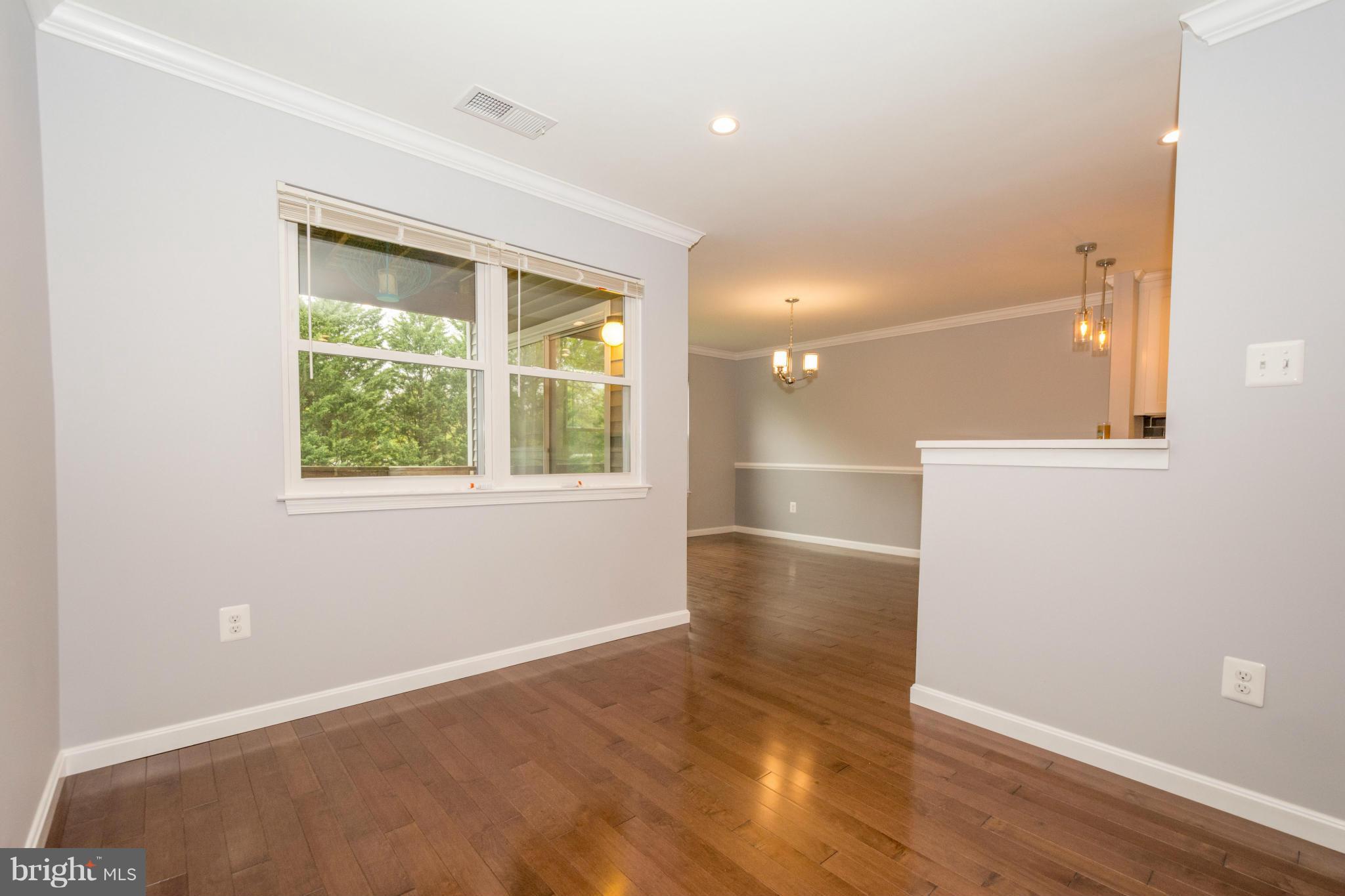 10 F Fallen Tree Court, Unit 206 Baltimore, MD 21227 - Photo 4 of 20 Interior (General)