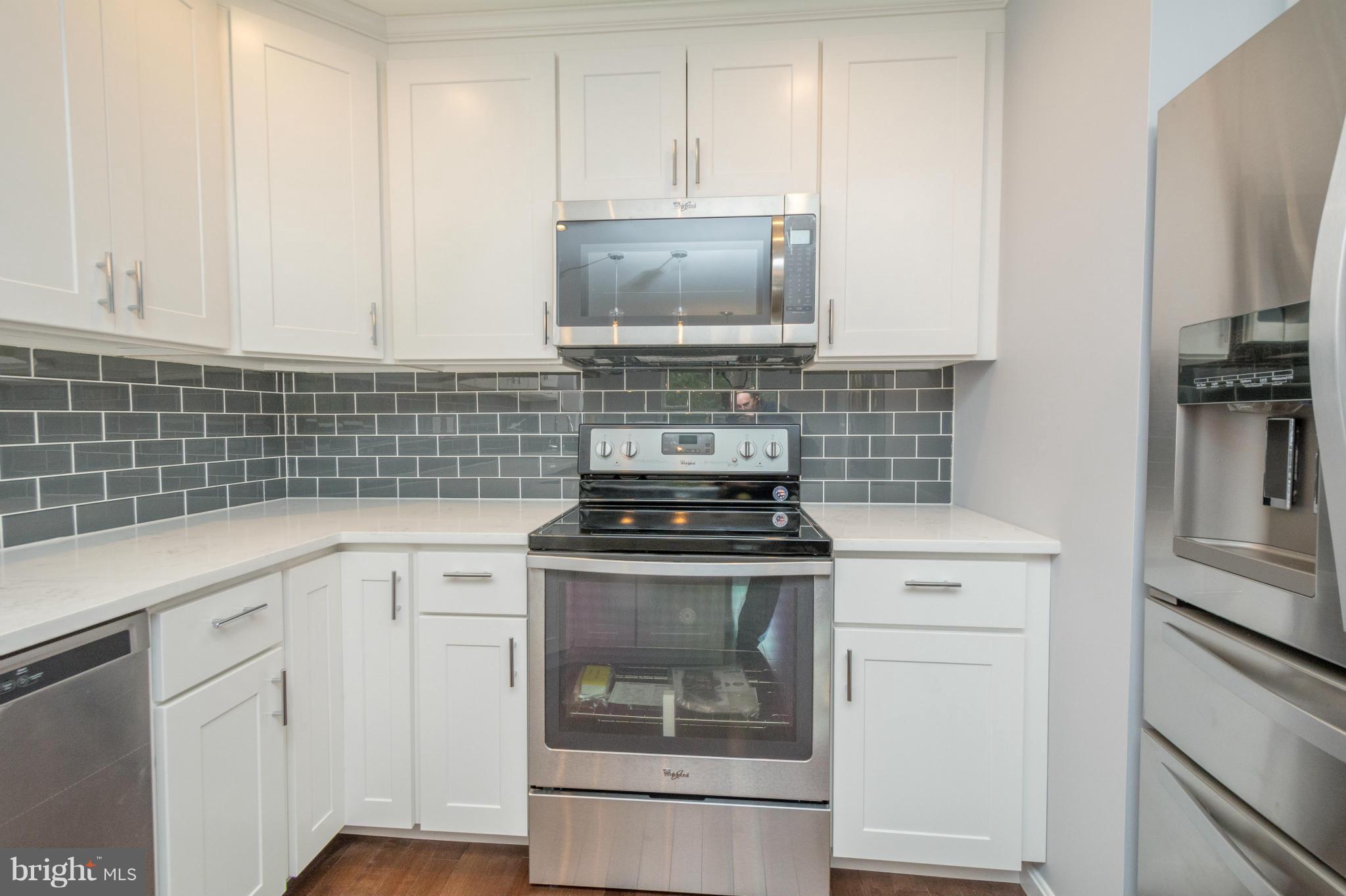 10 F Fallen Tree Court, Unit 206 Baltimore, MD 21227 - Photo 6 of 20 Kitchen