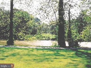 181 Stephen Road Reading, PA 19601 - Photo 3 of 6