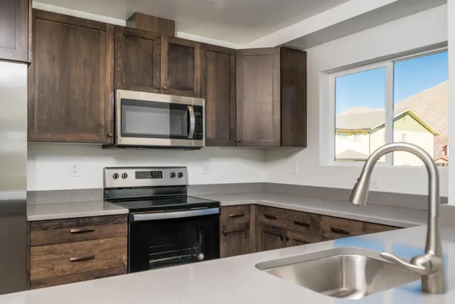 $750,000 | 809 Countryside Boulevard, Hailey, ID 83333