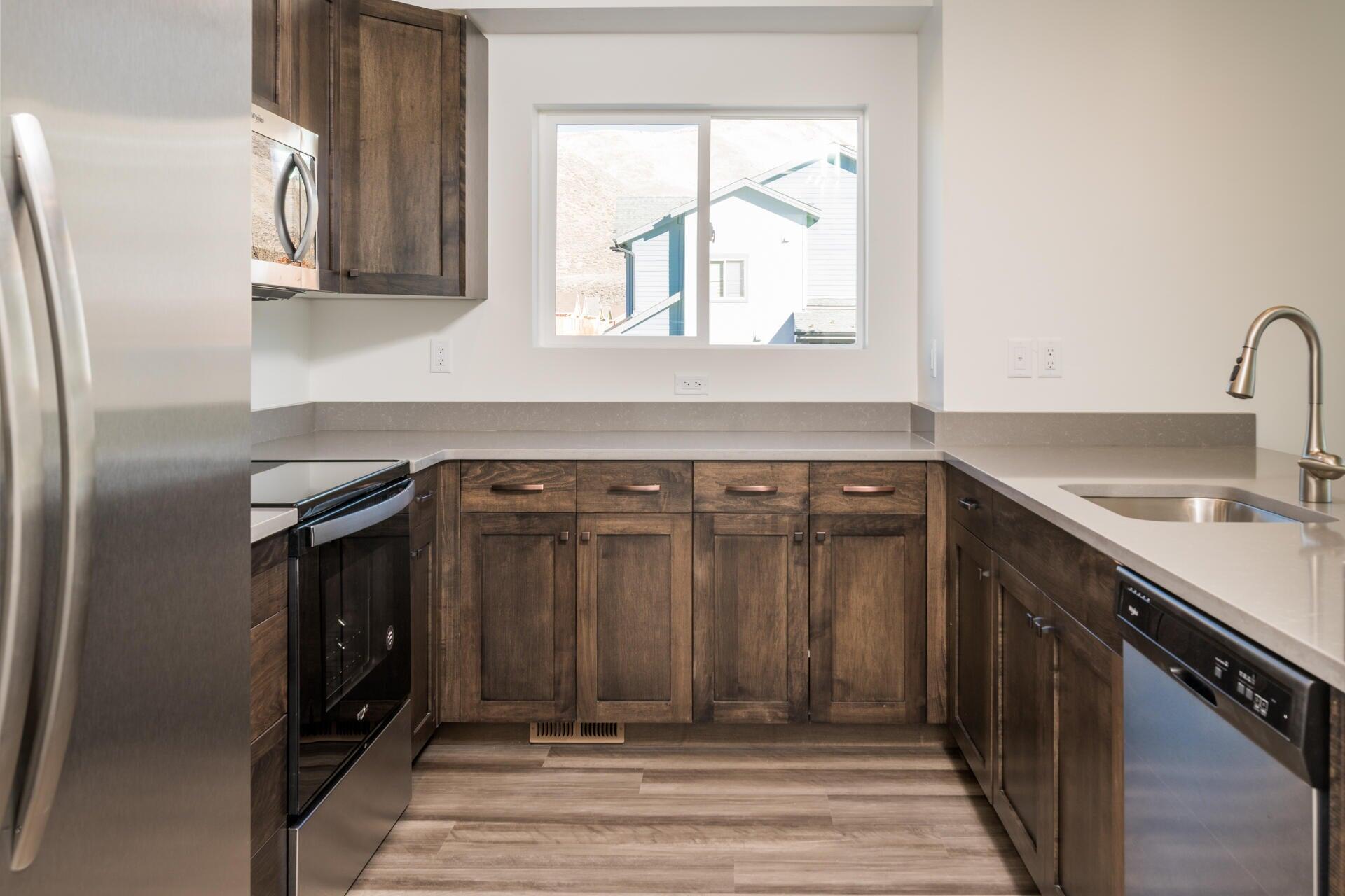 809 Countryside Boulevard Hailey, ID 83333 - Photo 16 of 35 Kitchen