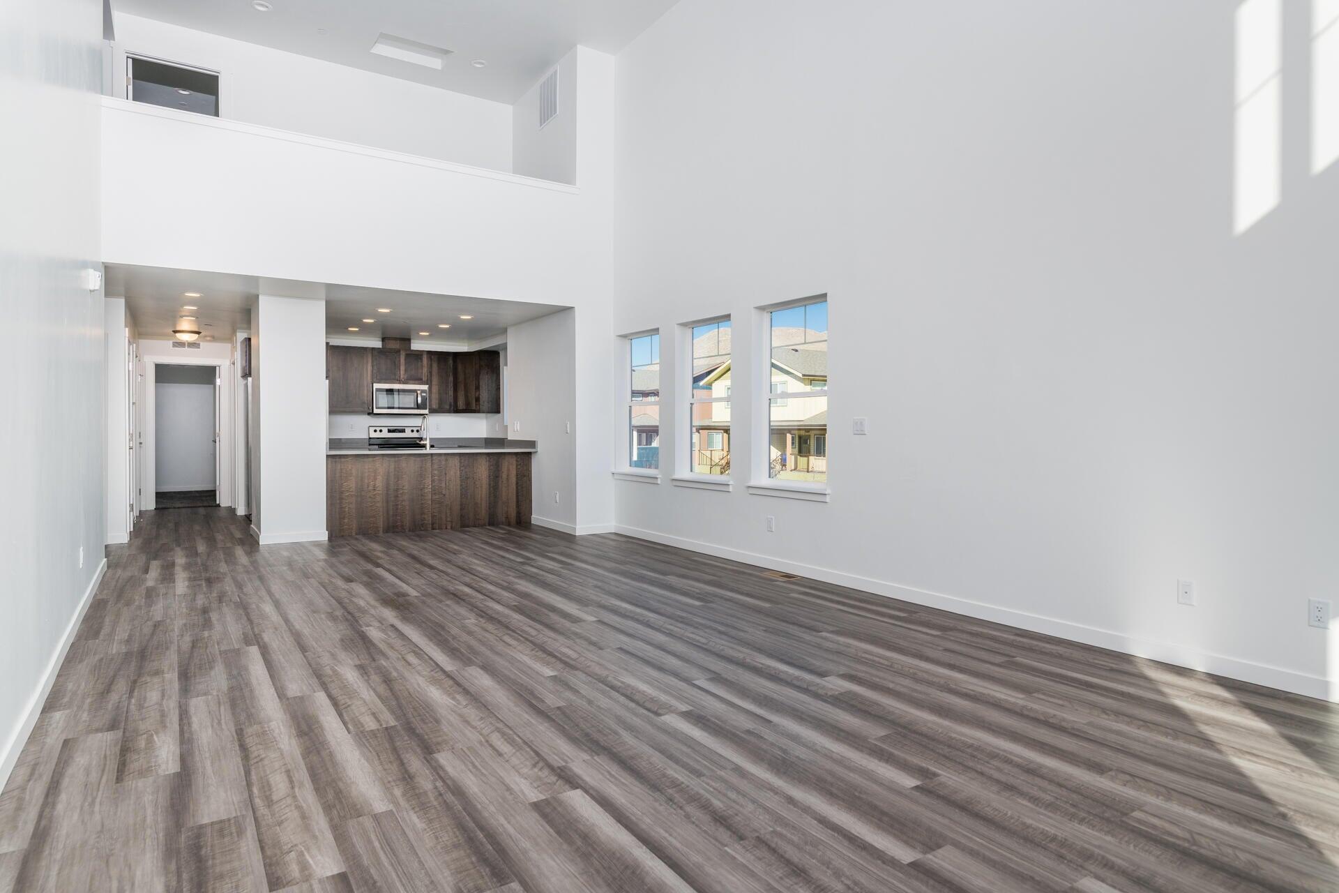 809 Countryside Boulevard Hailey, ID 83333 - Photo 20 of 35 Living Room