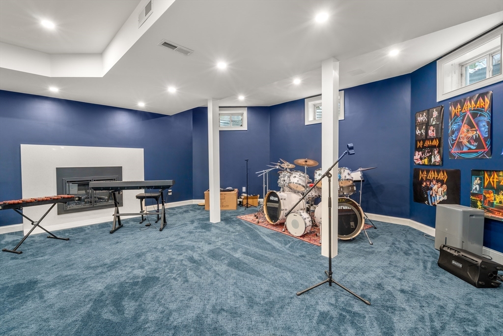 119 Fairbank Road Sudbury, MA 01776 - Photo 33 of 42