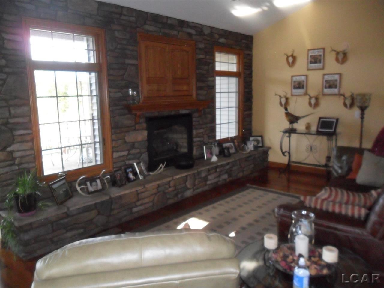 5958 Shepherd Road Adrian, MI 49221 - Photo 2 of 16 31213373-1.JPG