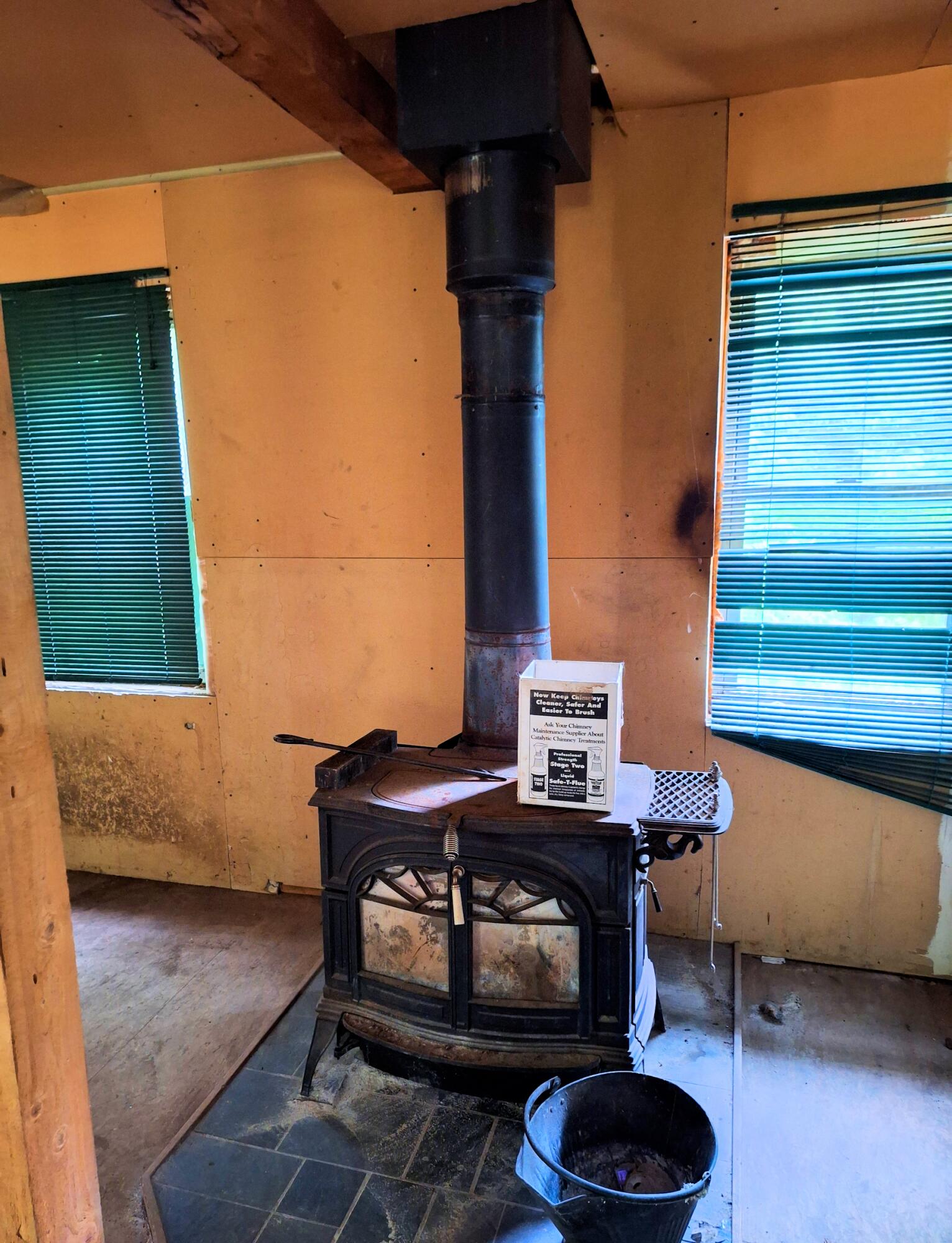 137 Butterfield Road New Sharon, ME 04955 - Photo 28 of 32 1 137 Butterfield Rd Interior 1l