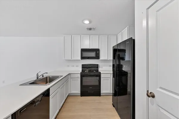 $1,700 | 1429 Erie Drive, Sherman, TX 75090