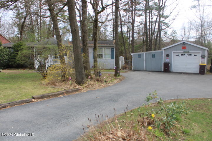 607 Geyser Road Milton, NY 12020 - Photo 3 of 32 IMG_0073