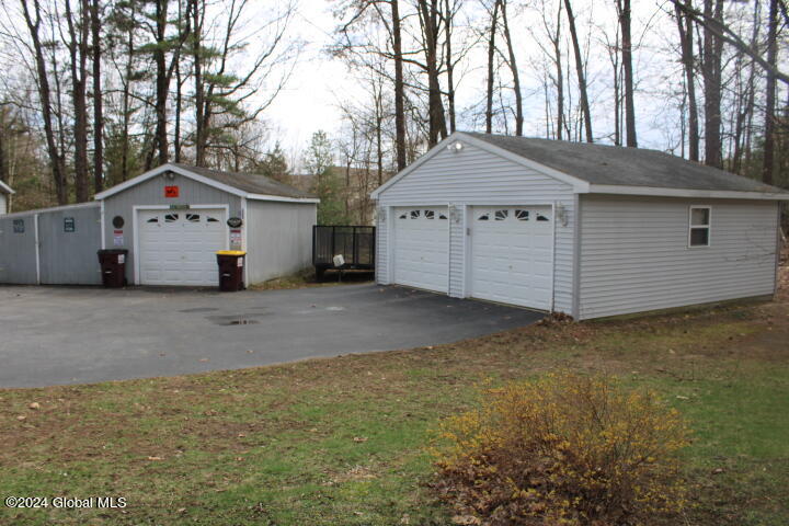 607 Geyser Road Milton, NY 12020 - Photo 5 of 32 IMG_0075