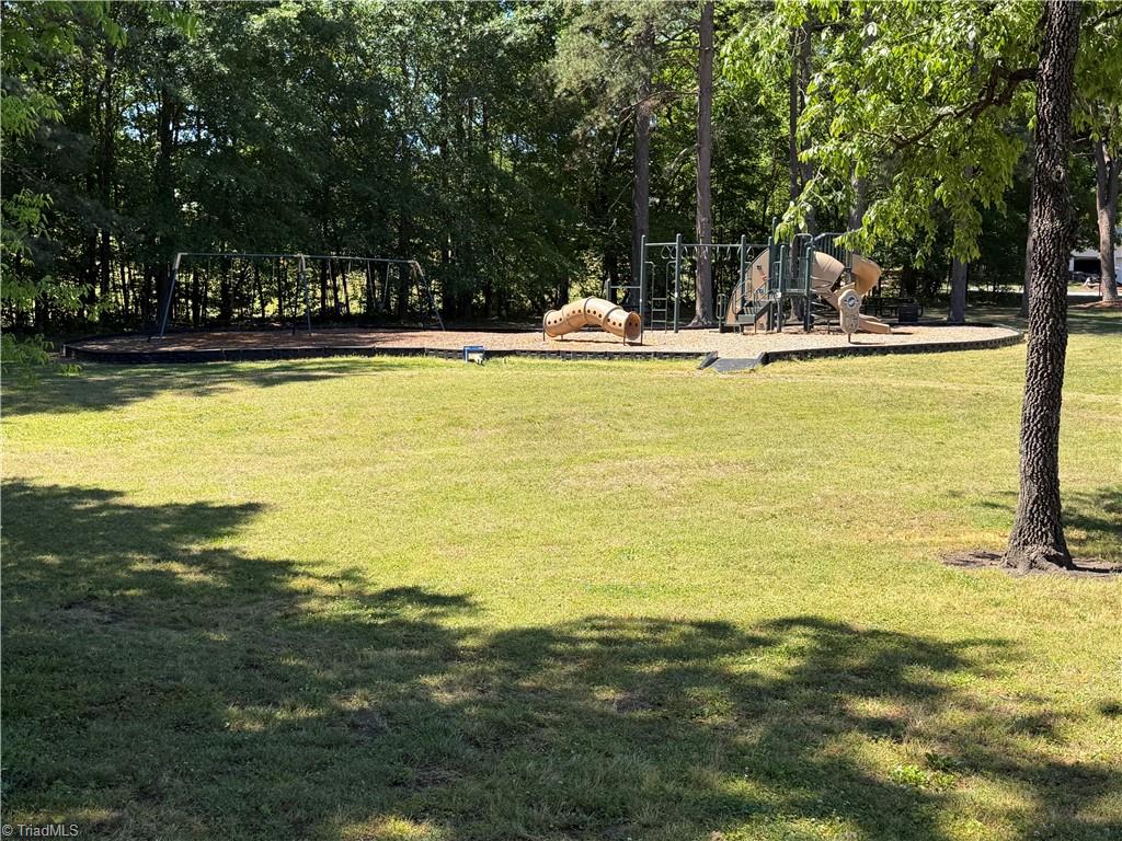 2234 Jones Road Greensboro, NC 27406 - Photo 14 of 15
