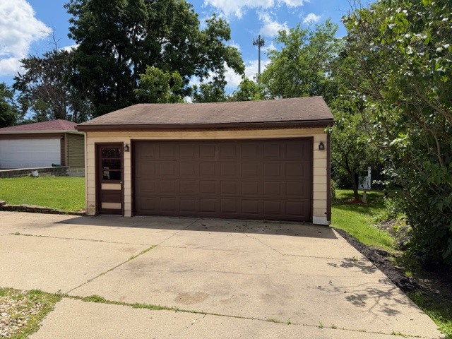 907 Houston Avenue Elgin, IL 60120 - Photo 4 of 18