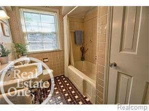 961 Trombley Road Grosse Pointe Park, MI 48230 - Photo 17 of 31