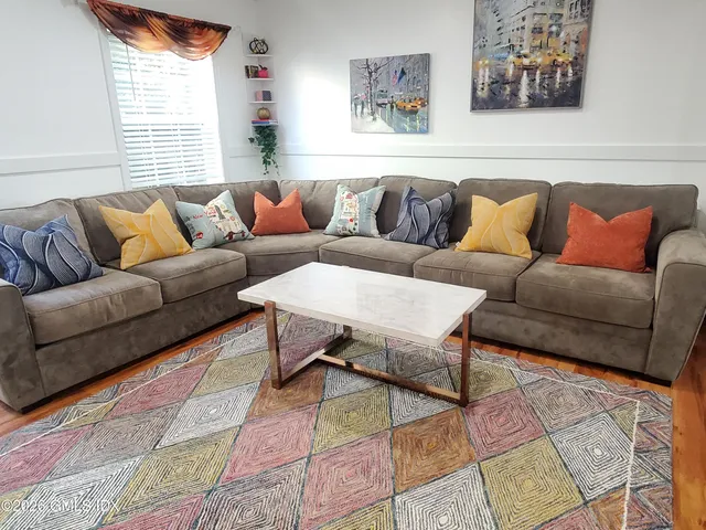 $7,850 | 92 Valley Road, Unit B, Cos Cob, CT 06807