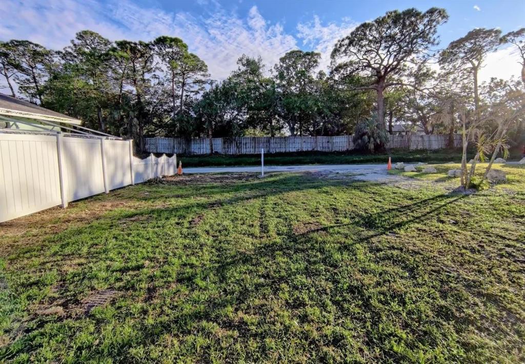 0 Benson Street Sarasota, FL 34231 - Photo 5 of 12 a view of a backyard
