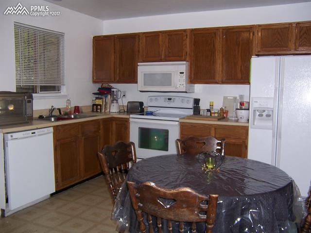 741 Alexander Road, Unit C Colorado Springs, CO 80909 - Photo 6 of 15 Gallery Image 6