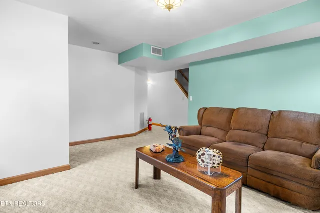 $890,000 | 4918 Morganton Road, Greenback, TN 37742