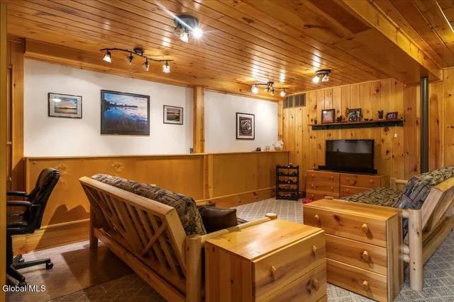 $925,000 | 24 Burzee Drive, Schroon Lake, NY 12870