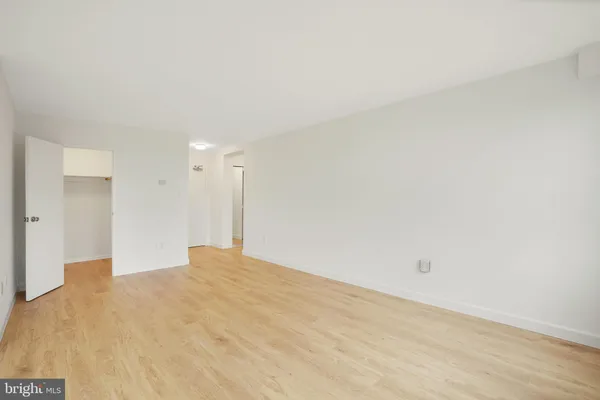 $200,000 | 6621 Wakefield Drive, Unit 418, Alexandria, VA 22307