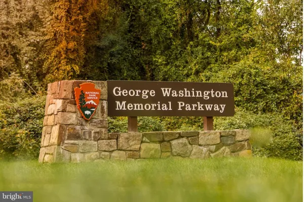 $200,000 | 6621 Wakefield Drive, Unit 418, Alexandria, VA 22307