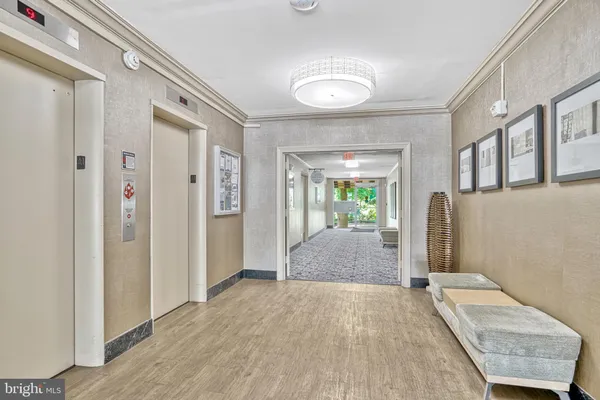 $200,000 | 6621 Wakefield Drive, Unit 418, Alexandria, VA 22307