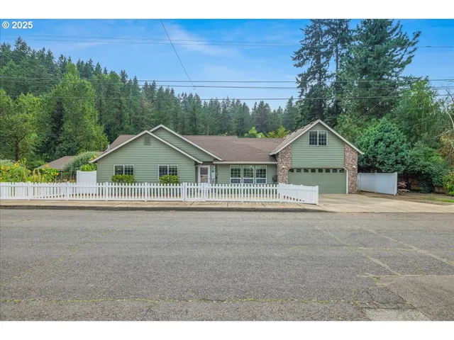 $600,000 | 1110 Madison Street, Silverton, OR 97381