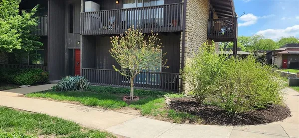 $110,000 | 419 West 104th Street, Unit B, Kansas City, MO 64114