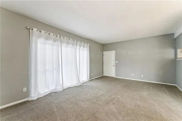 $115,000 | 419 West 104th Street, Unit B, Kansas City, MO 64114
