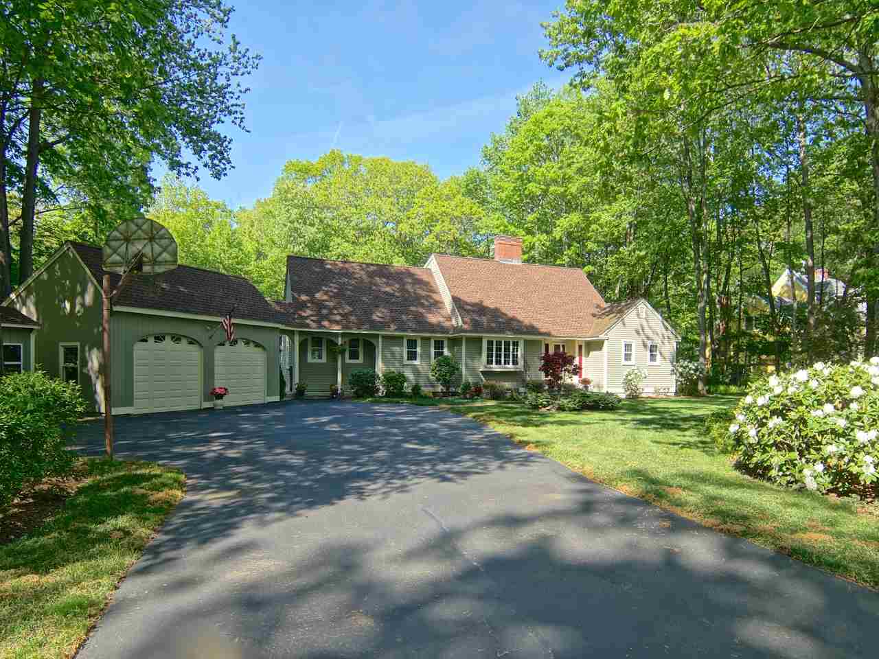 16 Country Farm Road Stratham, NH 03885 - Photo 1 of 33