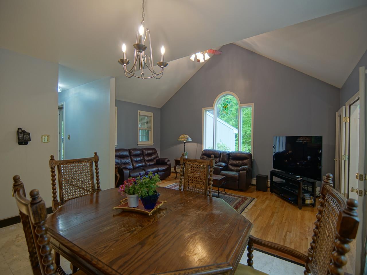 16 Country Farm Road Stratham, NH 03885 - Photo 4 of 33