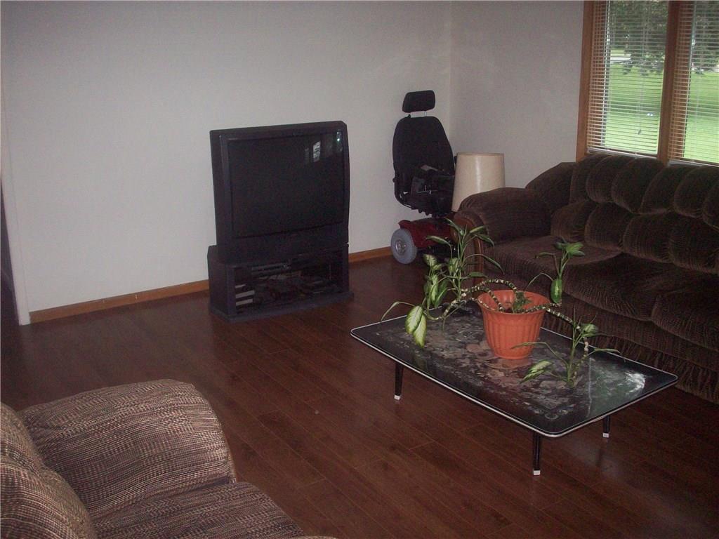 1747 West Stop 11 Road Indianapolis, IN 46217 - Photo 5 of 13 Gallery Image 5