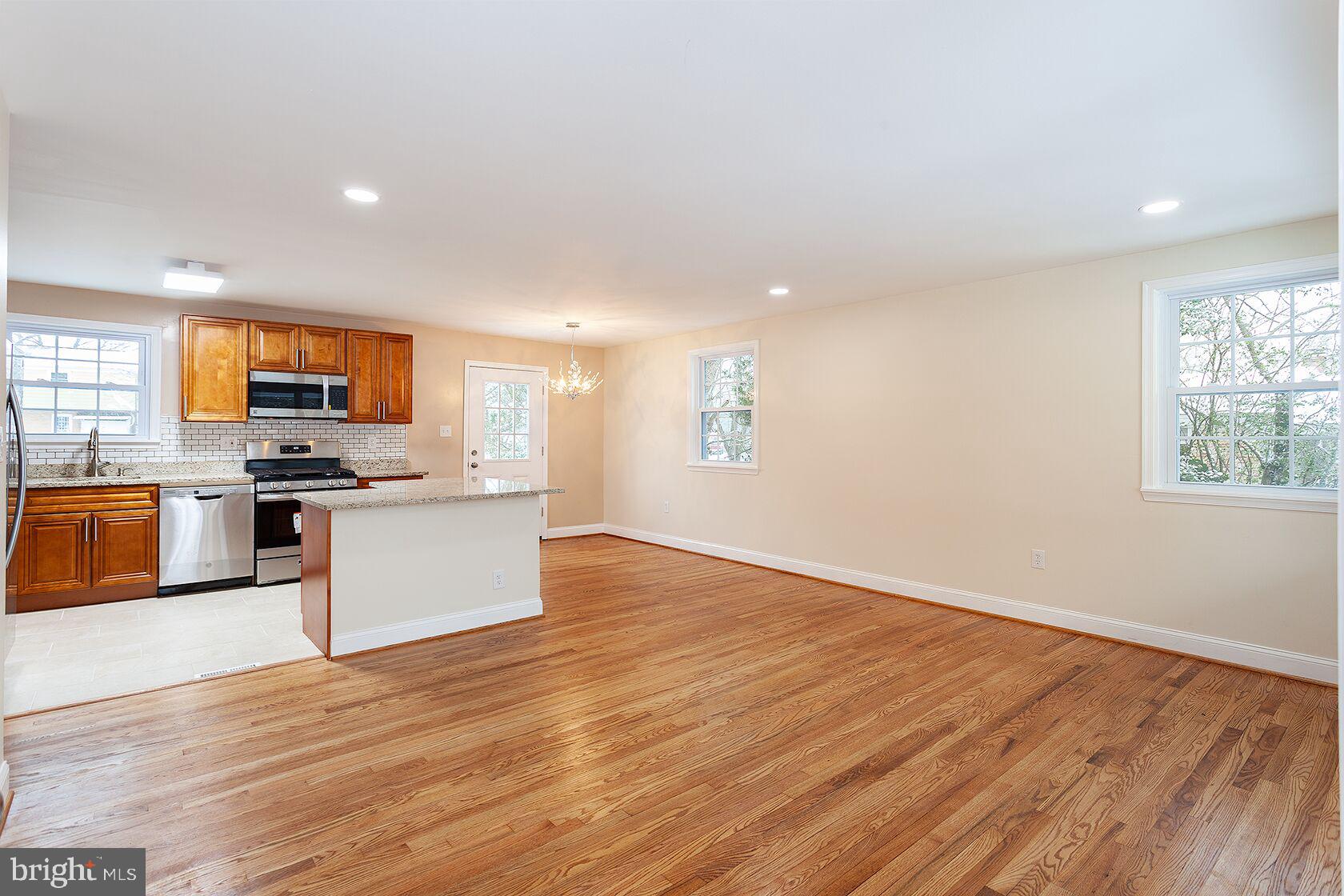 11324 Brandywine Road Clinton, MD 20735 - Photo 15 of 49 9