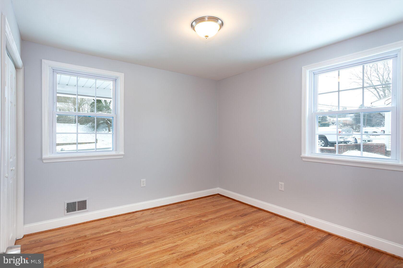 11324 Brandywine Road Clinton, MD 20735 - Photo 18 of 49 14