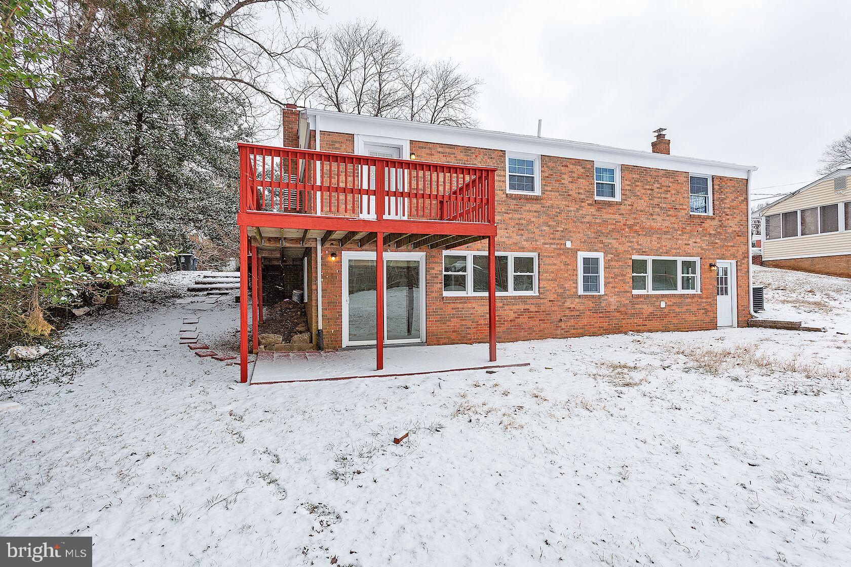11324 Brandywine Road Clinton, MD 20735 - Photo 5 of 49 38