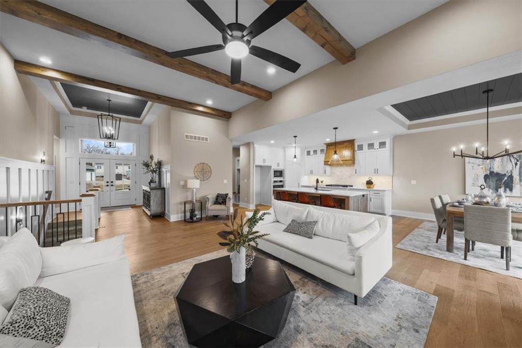 2805 Southwest Heartland Road Lee's Summit, MO 64082 - Photo 4 of 31