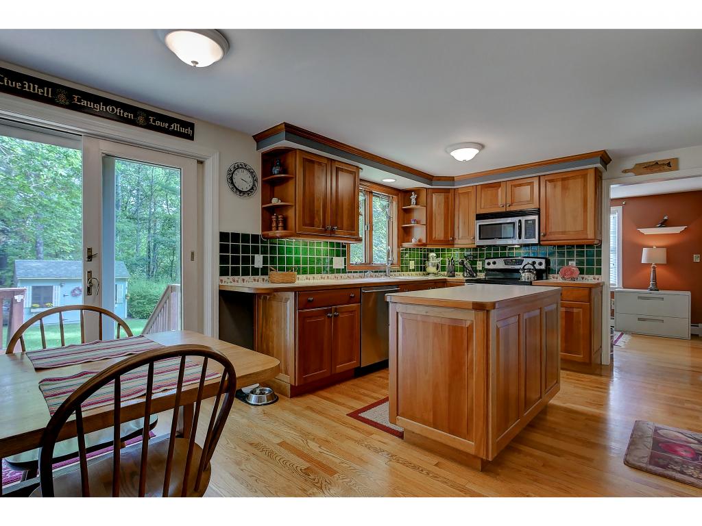 221 Range Road Windham, NH 03087 - Photo 7 of 32