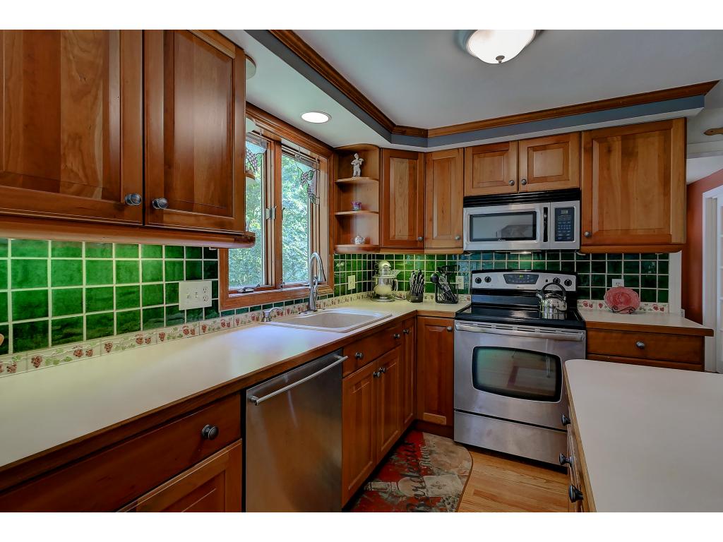 221 Range Road Windham, NH 03087 - Photo 8 of 32