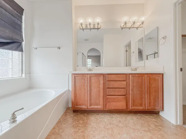 $2,295 | 35115 North 34th Avenue, Phoenix, AZ 85086