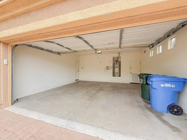 $2,295 | 35115 North 34th Avenue, Phoenix, AZ 85086