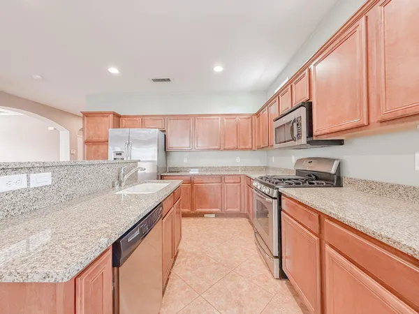 $2,295 | 35115 North 34th Avenue, Phoenix, AZ 85086