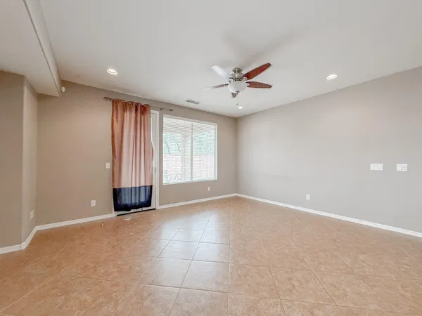 $2,295 | 35115 North 34th Avenue, Phoenix, AZ 85086