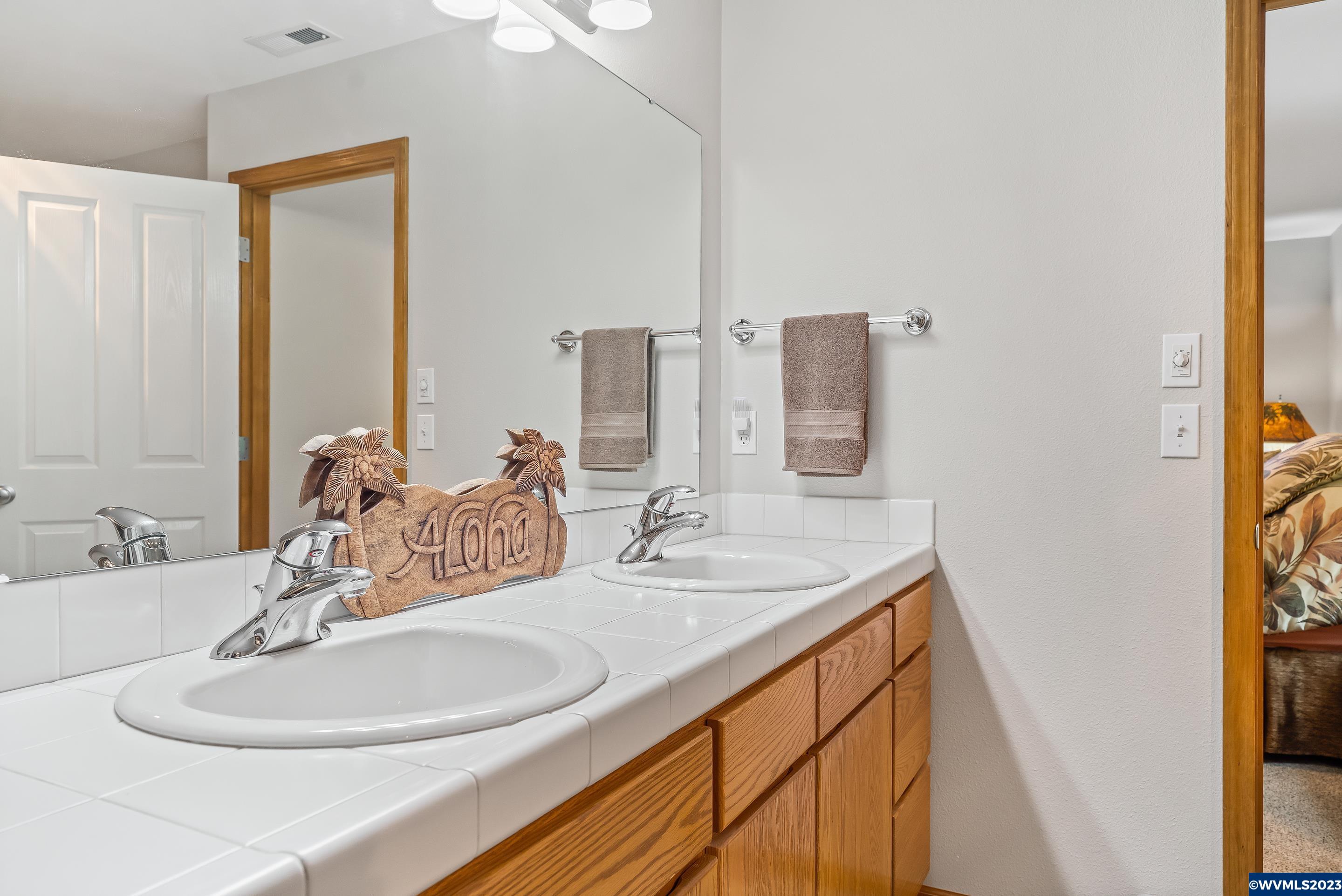 2073 Chase Loop Southwest Albany, OR 97321 - Photo 21 of 40 Gallery Image 21