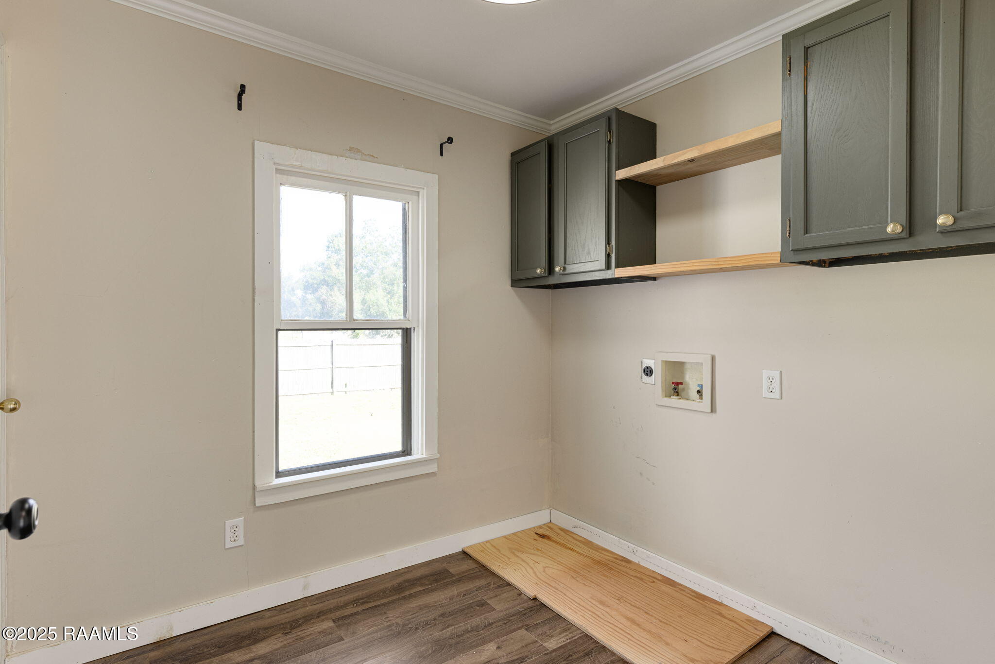 116 Rougeau Road Lafayette, LA 70508 - Photo 11 of 14 Laundry Room