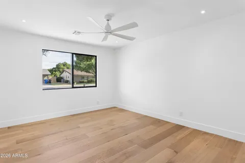 $1,550,000 | 144 East Winter Drive, Phoenix, AZ 85020