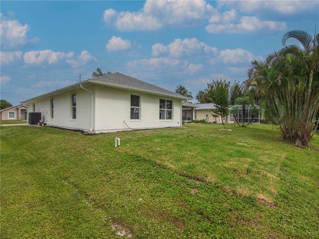 925 Riviera Avenue Sebastian, FL 32958 - Photo 30 of 32 Gallery Image 30